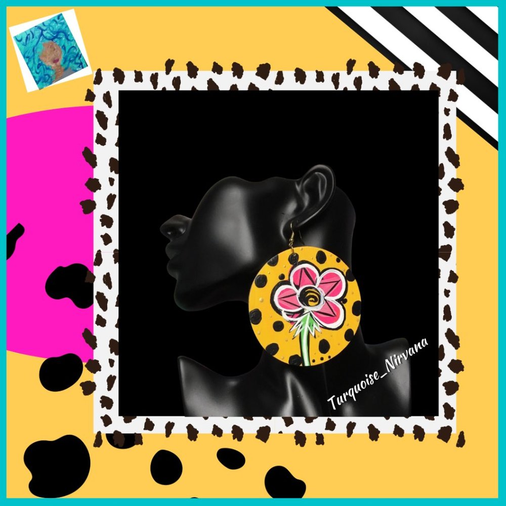 L-41: Polka Dot Flower Round Earrings